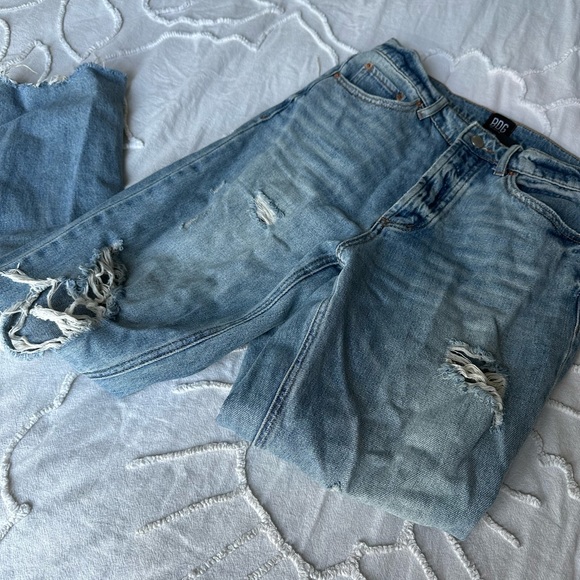 Urban Outfitters BDG straight leg ripped jeans (size 27) - Picture 1 of 5